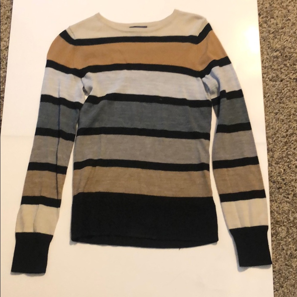 The limited sweater/ blouse